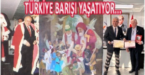 bBARIŞ KÜÇÜK İNSANLARIN ESERİDİR/b